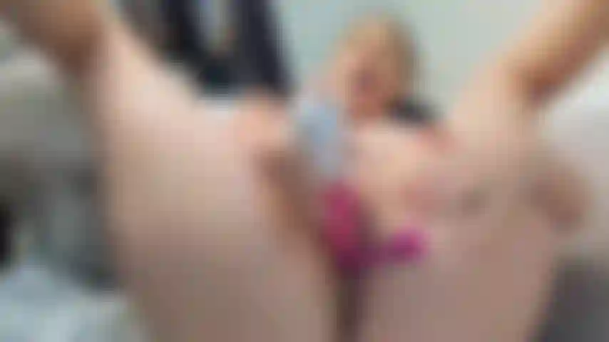 J'ai giclé comme une fontaine sur mon appareil photo !!