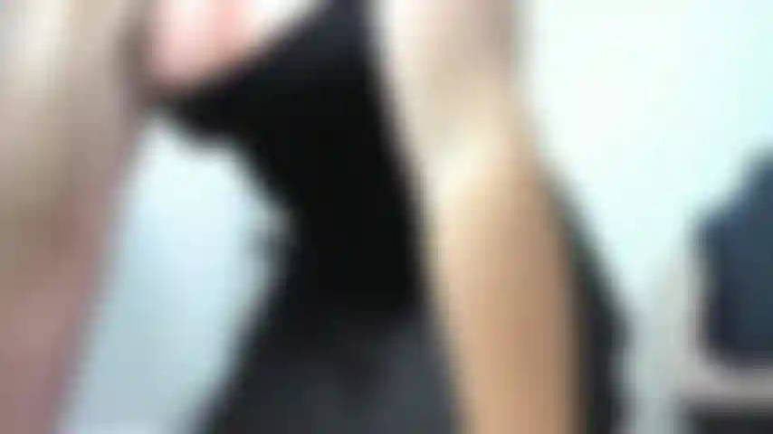 Ta copine salope a une surprise pour toi après une soirée entre filles qui tourne mal.. * Cuck/cei*.