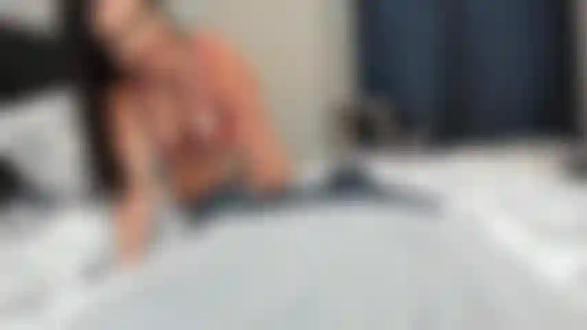 ** Expérience d'amie ** appelant votre patron avec votre bite dans ma bouche pour vous faire sortir du travail! Pov !