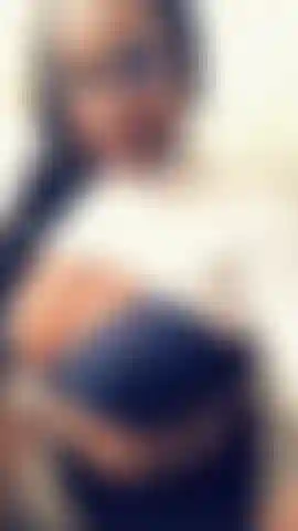 Jouons à un jeu. Celui qui devine correctement reçoit une vidéo gratuite.