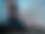 Je sais à quel point tu deviens faible pour une magnifique paire de jambes comme la mienne. Tu deviens un perdant si faible en présence d'une déesse aux longues jambes.