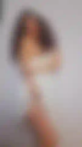 Orgasme rapide avec mon jouet vibrant.