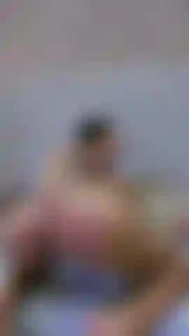 Veux-tu que je te chevauche ? Regarde-moi et profite.