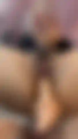 Je baise mon gode et je gicle trop vite.