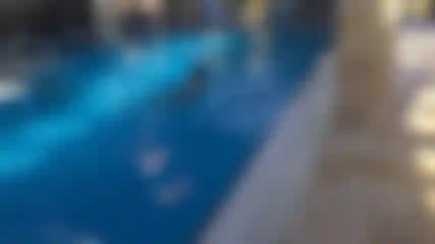 Fétichiste de la natation.