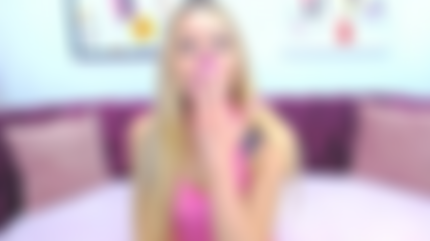 Une vraie poupée barbie nue.