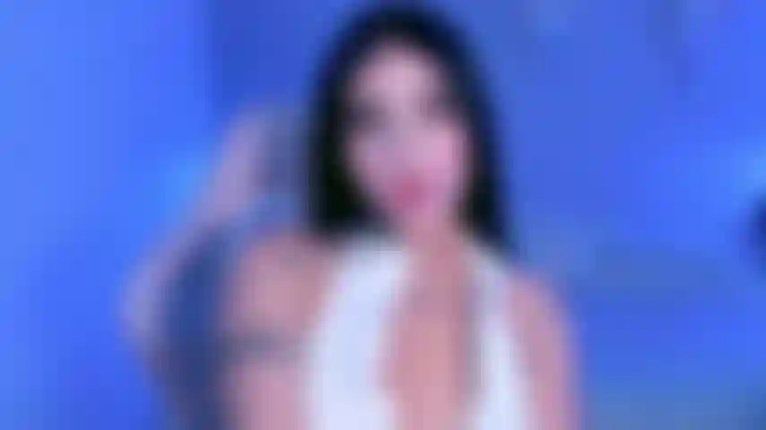 Je lèche mes orteils.