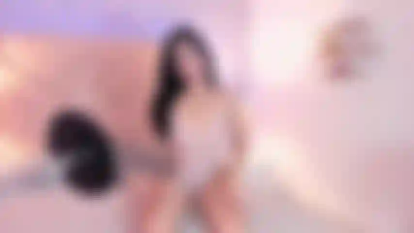 Fellation pour latine chaude.