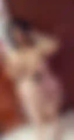 Enceinte au gros ventre.