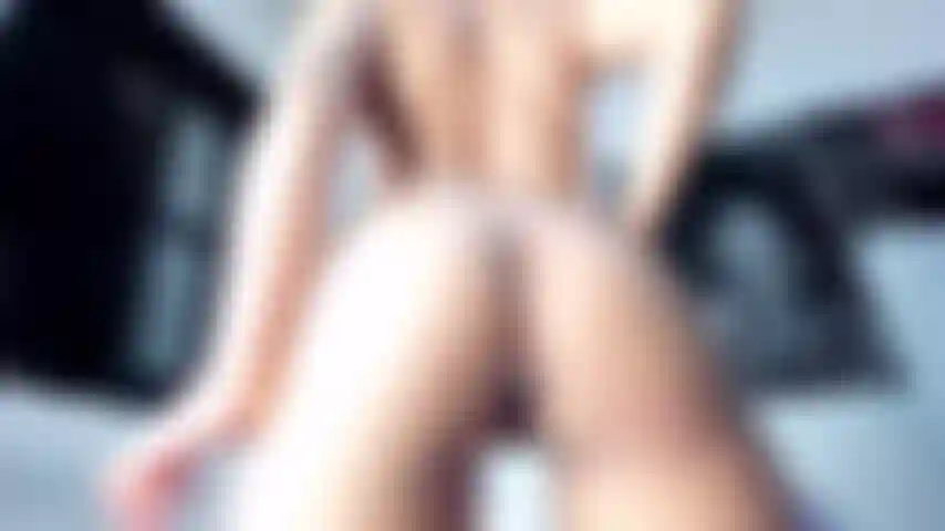 SEXI DANCE WITH PLUG IN MY ASS