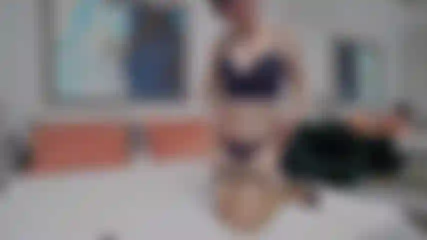 Teasing & déshabillage.