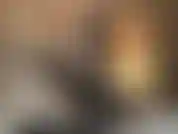 Vous rendant faible et palpitant, vous tourmentant avec mes jambes et mes pieds parfaits recouverts de collants sans couture.