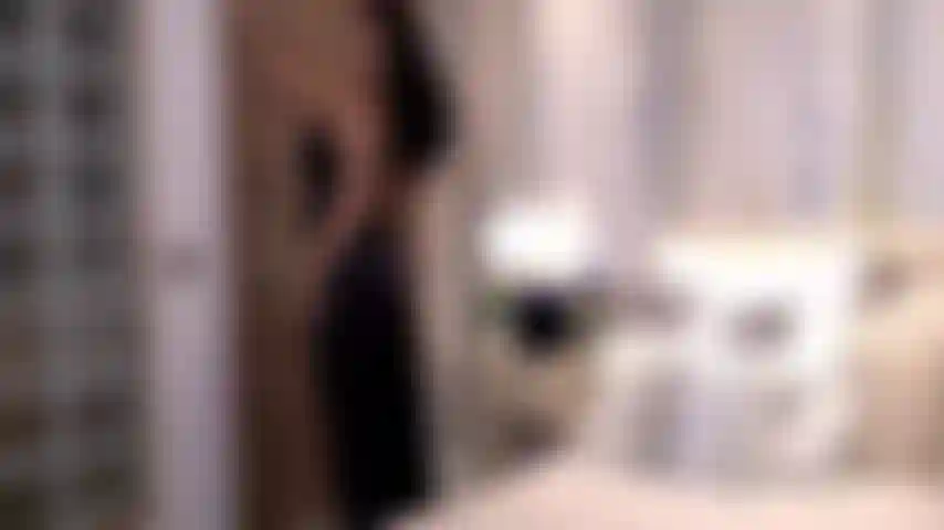 Séduction satinée et taquine, vous inonde entièrement de ma sensualité sensuelle.