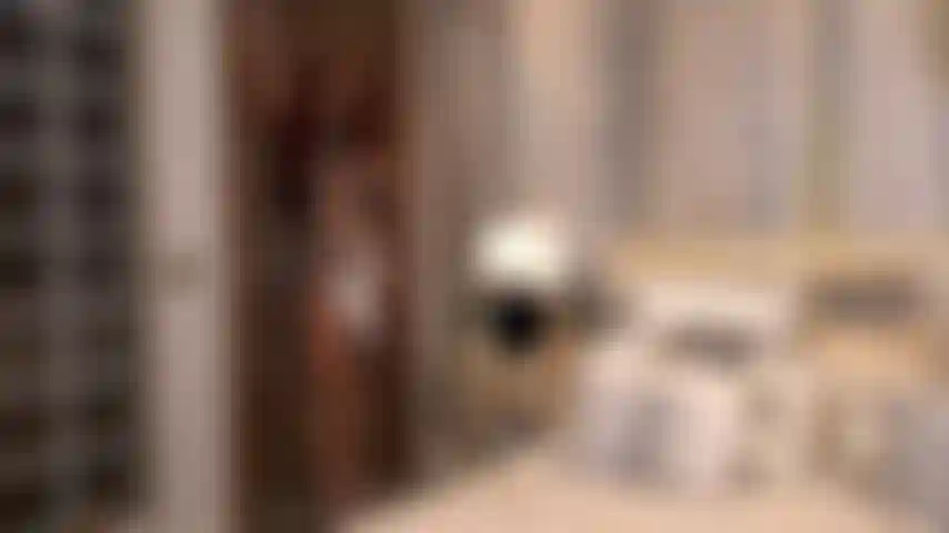 Coutume : regarde la reine conquérir !