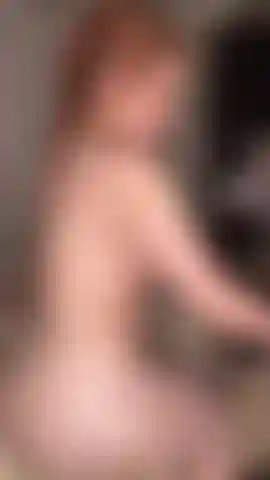 And if you help me put on my pantyhose, I know you enjoy spying on me and seeing my bare butt😏