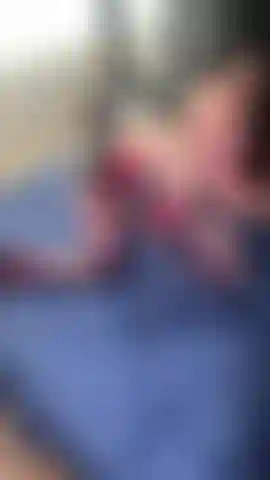 J'ai porté cette lingerie et des talons hauts pour te séduire et te montrer tout ce que je peux faire avec mon cul.