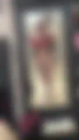 how I love to seduce you when I don't wear pantyhose I know you like my pink tight pussy