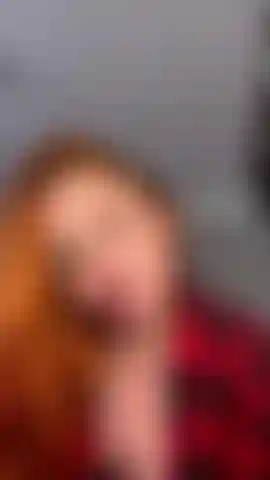 Ta cow-girl a besoin d'utiliser son cul pour monter quelque chose de dur, tu vas m'aider mon cow-boy !!!