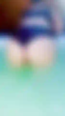 Je twerk dans le jacuzzi.