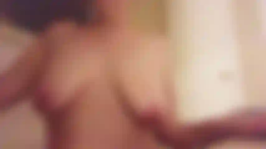 Me faufilant dans un orgasme dans la baignoire - jouis avec moi !