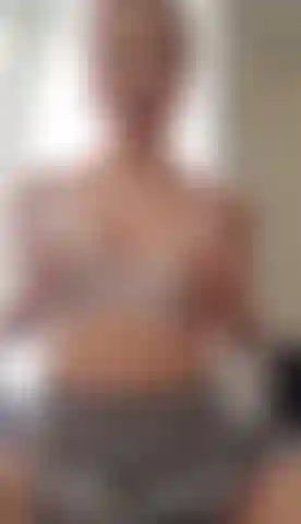 Papa, je suis assez bon pour te sucer la bite.