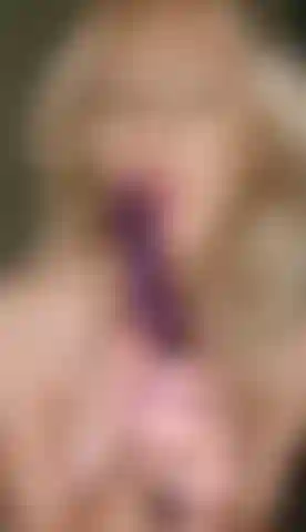 Ta grosse bite se sent si bien dans ma gorge.