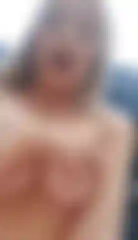 Regarde comme tu m'as rendu crémeux - chatte en gros plan.