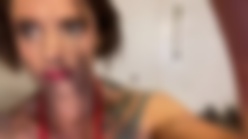 Clip de bikini rouge.
