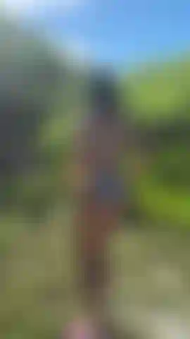 Dénudez-moi dans des endroits interdits.