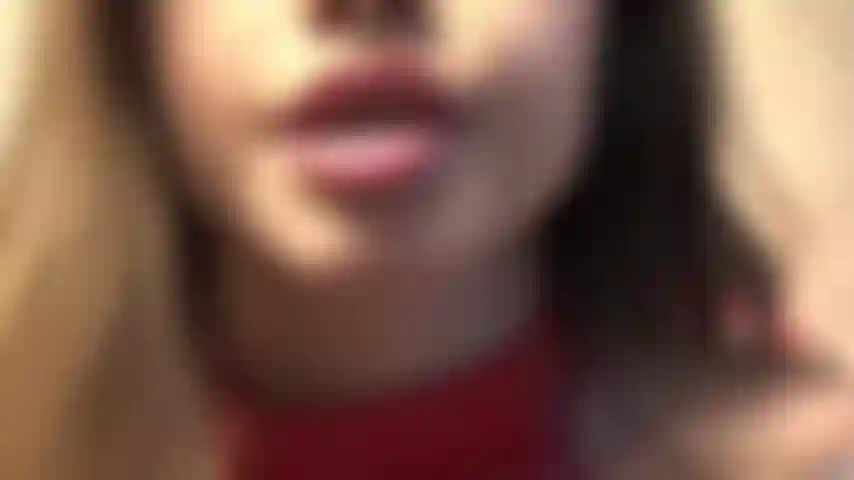 Je fais fondre ton esprit avec mes instructions de branlette asmr !