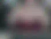 Gorge profonde et cracher sur mes énormes seins ddd !!