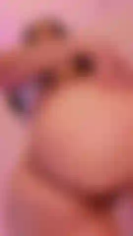 I bet you wanna pust your face there...