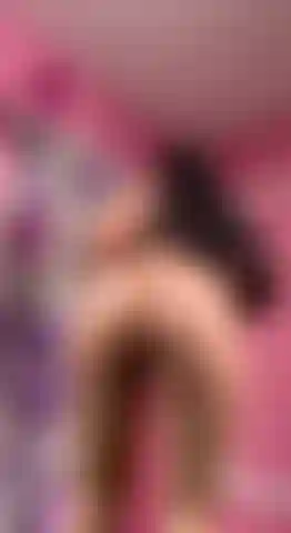 I shake my huge ass, look