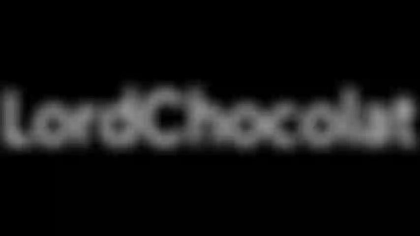 Des armes à feu et de la fumée: adoration du cul et du corps bbc strapon.