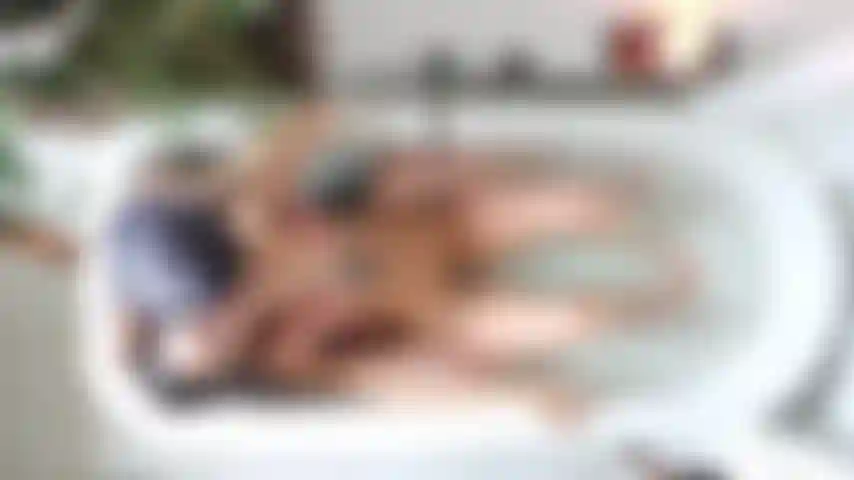 Fifteen minutes of Cleo and I indulging in some lustful lesbian domination in the bath. Watch from above as she teases and toys with me, filling me with her fingers, denying me oxygen as she plunges my head beneath water or drowns me in her own slippery viscosity.