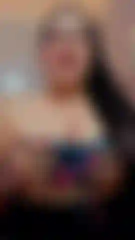 Come here, my love, play with my tits; imagine your cock between them. I'm waiting for you.
