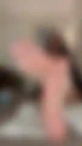 Lotion sur les pieds/plante pov.