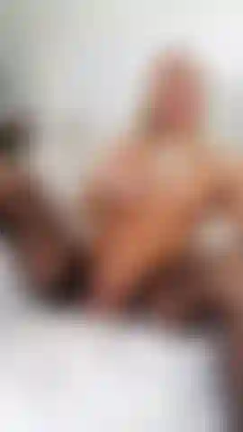 Oling_and_playing_with_myself[1].