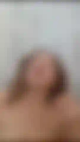 Douche nue érotique chaude.