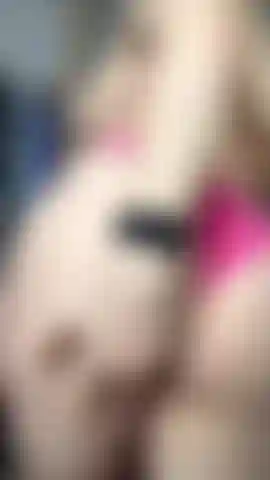 Baise mes deux trous coquins.