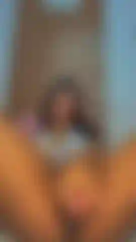 Étanche ta soif avec l'humidité de ma chatte.