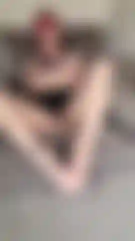 Travail de pied d'ongle d'orteil blanc.