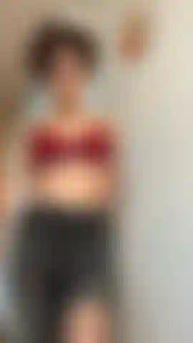 Watch me strip down and bounce my titties.