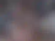 Les pieds nus se branlent et jouis sur mes semelles sexy.