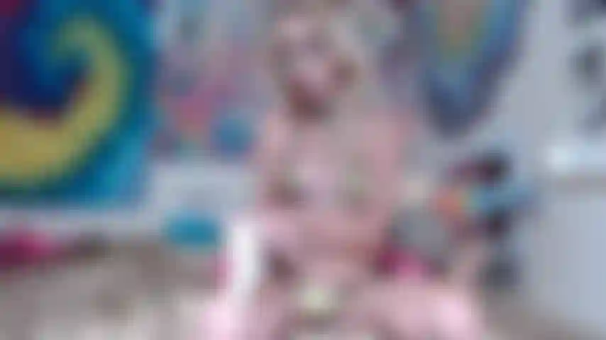 Latex licious ! Remplissant ton fétichisme des gants.