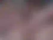 Regarde de plus près ma chatte serrée qui s'ouvre et prête à être baisée !