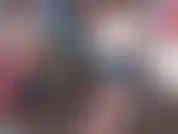 Regardez la princesse alors qu'elle arrache ses vêtements et écarte les jambes avec excitation ! ;).