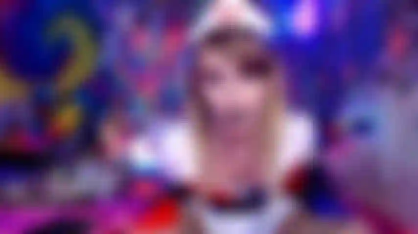 L'infirmière harley prend soin de ta bite cei.