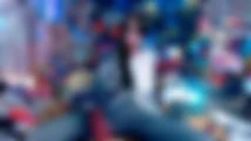 Spider woman cosplay striptease (bj tease, gode éjacule).