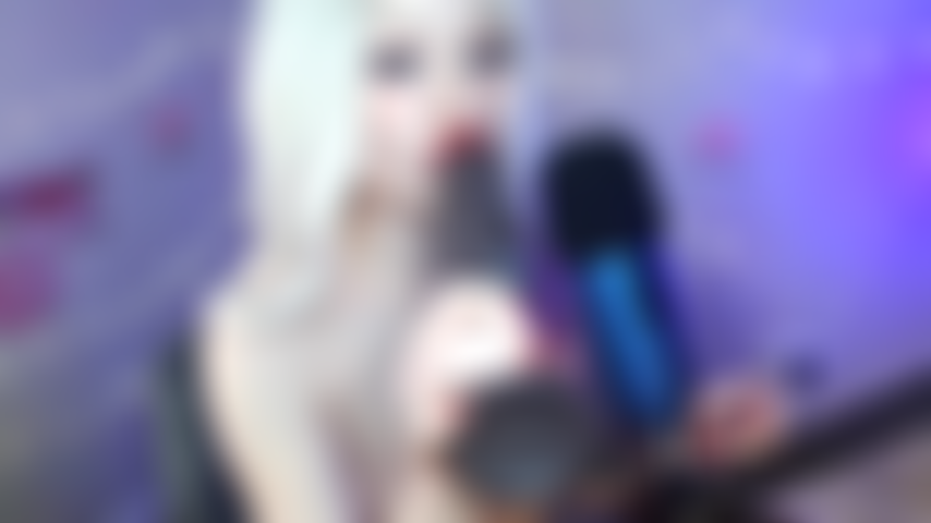Chatte asmr et orale.